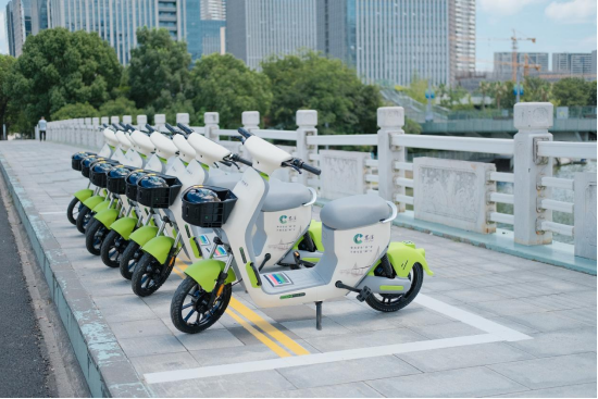 慈交喵走共享電單車(chē)